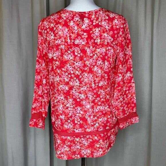 GAP Red Floral 3/4 Sleeve Crew Neck Top Sz Small NWOT - Picture 4 of 6